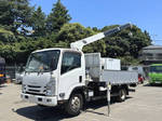 Elf Truck (With 3 Steps Of Cranes)