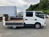 HINO Dutro Double Cab TKG-XZU605M 2017 111,139km_8