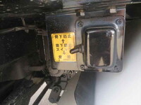 ISUZU Elf Garbage Truck TPG-NMR85AN 2017 123,081km_18