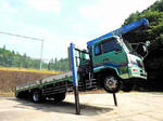Condor Self Loader (With 3 Steps Of Cranes)