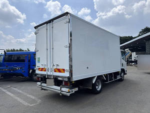 Elf Refrigerator & Freezer Truck_2