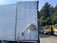 ISUZU Forward Refrigerator & Freezer Truck TKG-FRR90T2 2017 347,216km_8