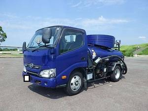 Dutro Vacuum Truck_1