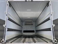 ISUZU Forward Refrigerator & Freezer Truck 2PG-FRR90T2 2021 209,075km_13