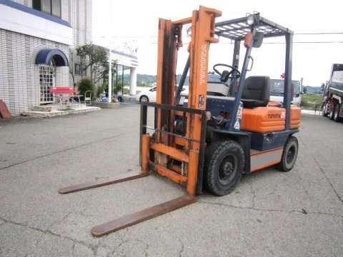 TOYOTA  Forklift 02-5FD25 1998 2,122h