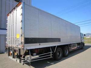 Giga Refrigerator & Freezer Truck_2