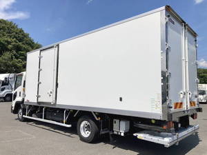 Forward Refrigerator & Freezer Truck_2
