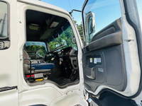 ISUZU Giga Self Loader QKG-CYJ77A 2015 648,808km_32
