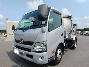 Dutro Mixer Truck_1