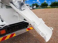 MITSUBISHI FUSO Fighter Mixer Truck TKG-FK71F 2015 85,805km_10