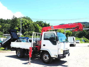 Elf Truck (With 4 Steps Of Cranes)_1