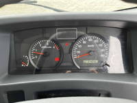 ISUZU Elf Aluminum Van TPG-NPR85AN 2017 214,046km_36