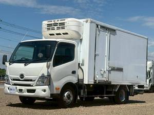 Dutro Refrigerator & Freezer Truck_1