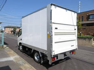 Dutro Panel Van_2