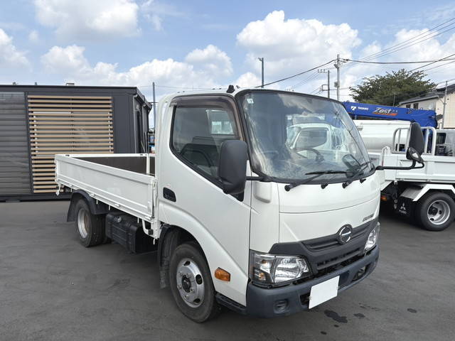 HINO Dutro Flat Body TKG-XZU605M 2017 29,237km