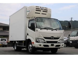 Dutro Refrigerator & Freezer Truck_1