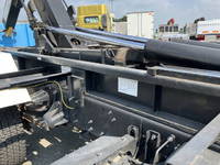 UD TRUCKS Condor Container Carrier Truck SKG-MK38L 2011 245,056km_23