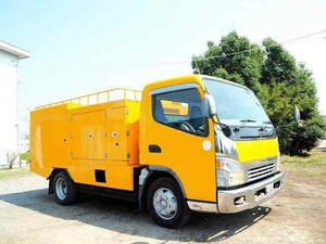 Canter High Pressure Washer Truck_1