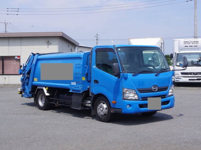 HINO Dutro Garbage Truck TKG-XZU710M 2015 173,000km