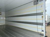 ISUZU Forward Refrigerator & Freezer Truck 2PG-FRR90T4 2024 3,000km_9