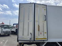 ISUZU Elf Refrigerator & Freezer Truck 2RG-NPR88AN 2020 197,554km_7