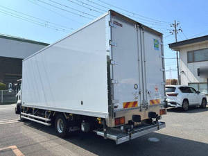 Forward Refrigerator & Freezer Truck_2