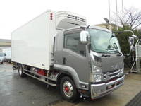 ISUZU Forward Refrigerator & Freezer Truck 2PG-FTR90V2 2019 269,200km_1
