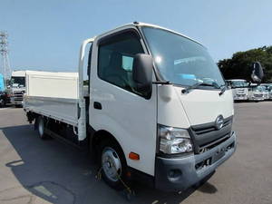 HINO Dutro Flat Body TKG-XZU710M 2017 34,492km_1