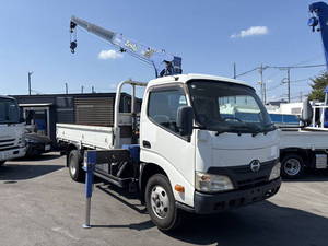Dutro Truck (With 3 Steps Of Cranes)_1