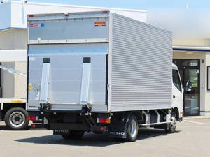Dutro Aluminum Van_2