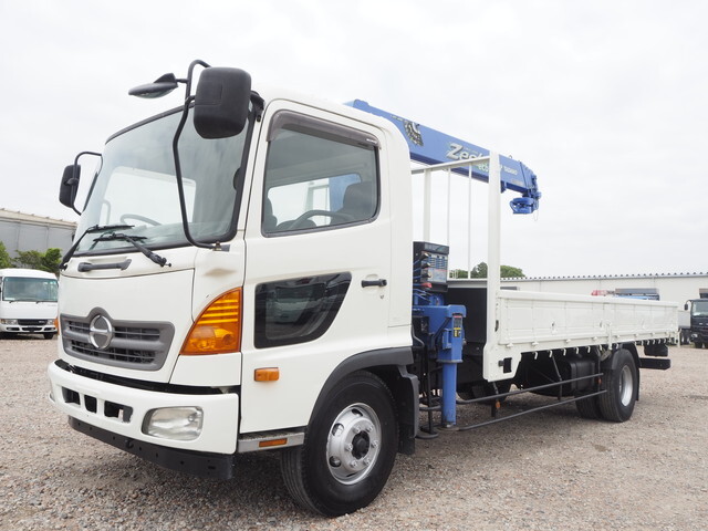 Ranger Truck (With 4 Steps Of Cranes)_1