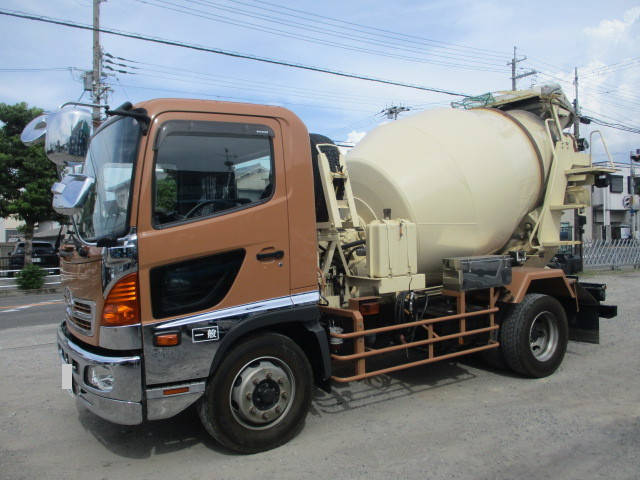 HINO Ranger Mixer Truck LKG-FJ7JDAA 2015 154,180km
