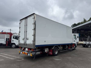 Forward Refrigerator & Freezer Truck_2