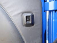 MAZDA Titan Double Cab TRG-LPR85AR 2018 122,300km_30