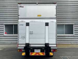 Elf Aluminum Van_2
