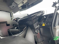 UD TRUCKS Quon Trailer Head 2RG-GK5DAD 2022 236,406km_32
