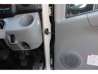 TOYOTA Dyna Bottle Van TKG-XZC645 2012 129,344km_32