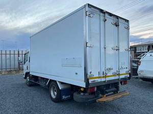 Elf Refrigerator & Freezer Truck_2
