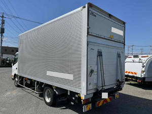 Dutro Aluminum Van_2