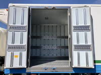 ISUZU Forward Refrigerator & Freezer Truck TKG-FRR90T2 2015 243,332km_9