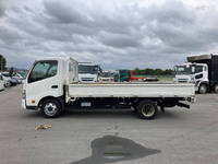 HINO Dutro Flat Body TPG-XZU712M 2017 174,770km_4