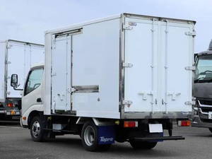 Dutro Refrigerator & Freezer Truck_2