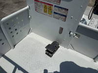 MITSUBISHI FUSO Fighter Cherry Picker PA-FK71D 2006 39,900km_24