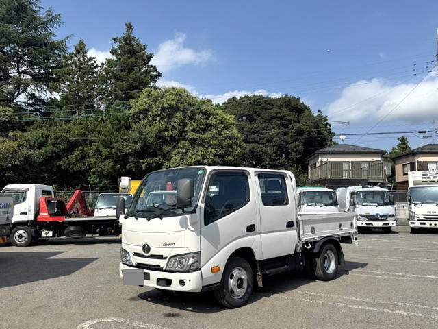 TOYOTA Others Double Cab 2RG-XZU605 2020 121,898km