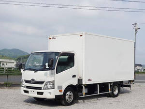 Dutro Panel Van_1