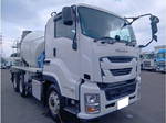 Giga Mixer Truck