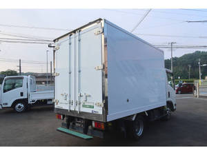 Elf Refrigerator & Freezer Truck_2