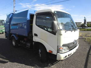 Dutro Garbage Truck_1