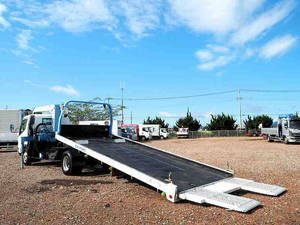 Dutro Safety Loader (With 3 Steps Of Cranes)_2