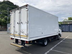 Elf Refrigerator & Freezer Truck_2